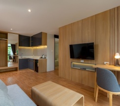 Семейный люкс Outdoor Bathtub Premium в Wyndham Garden Naithon Phuket