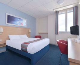 Двухместный номер Business двуспальная кровать в Travelodge Nottingham Central