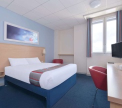 Двухместный номер Standard двуспальная кровать в Travelodge Nottingham Central