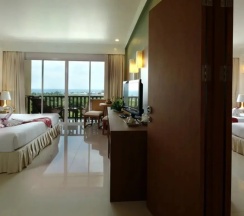 Двухместный номер Princess Deluxe с балконом (двуспальная кровать) в Отель Princess Seaview Resort & Spa