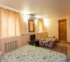 Коттедж с 2 комнатами в Гостевой дом