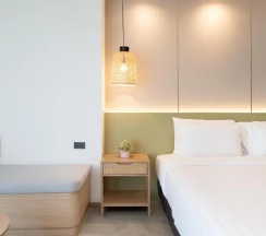 Двухместный люкс с видом на океан двуспальная кровать в Jomtien Thani Hotel