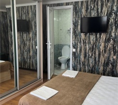 Стандартный трехместный номер собственной ванной комнатой в Кипарис