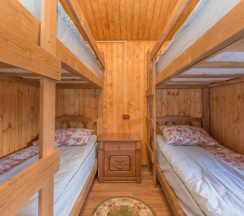 Коттедж Standard с красивым видом из окна в Раш