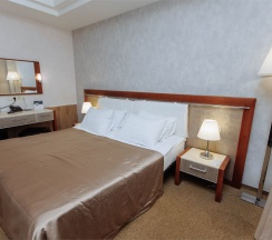 Гостиничный Джуниор Сьют в Изумрудное