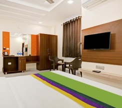 Номер Standard в Treebo Paras Raj Near City Palace