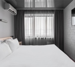 Стандарт улучшенный с двуспальной кроватью в Marins Park Hotel Нижний Новгород