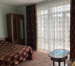 Четырёхместный номер Standard с балконом в Удача