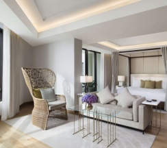 Двухместный люкс Terrace Presidential двуспальная кровать в Siam Kempinski Hotel Bangkok