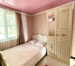 Трёхместный номер Standard в Delis