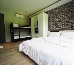 Вилла с 2 комнатами двуспальная кровать в We Home Resort