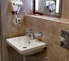 Стандарт в Shamsi hall