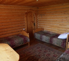 Комната эконом с 3 односпальными кроватями Кедровый дом (общие удобства) в Портал Белуха
