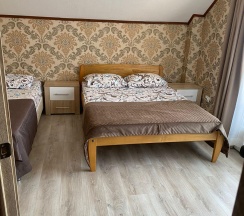 4-местный номер полулюкс семейный в Диана