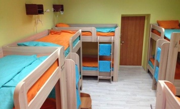Кровать в 10-местном общем мужском номере в City life