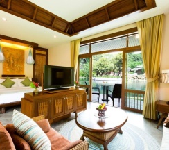 Вилла Deluxe с видом на бассейн в Sibsan Resort & Spa Maeteang