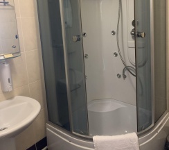 Стандарт с тремя кроватями в Медвежонок