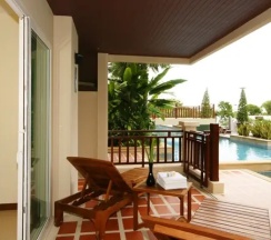 Двухместный номер Deluxe with Pool Access (Lagoon room) (2 отдельные кровати) в The Heritage Pattaya Beachfront Resort