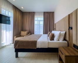 Комната стандарт с 1 двуспальной кроватью с балконом в Дворец Солнца