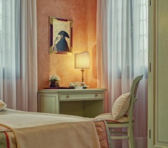 Трёхместный номер Standard в Hotel Firenze
