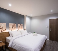 Двухместный номер Standard с балконом двуспальная кровать в VILLA23 Residence