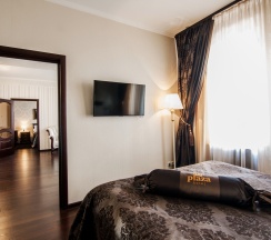 Плаза сьют в Плаза