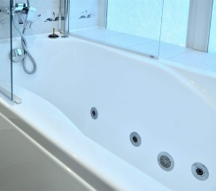 №4. Семейный номер с двуспальной кроватью, диваном и видом на Байкал в Прибой