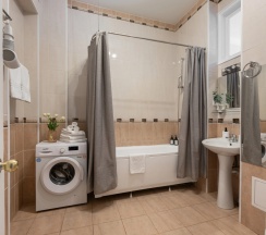 Апартаменты с 2 комнатами с балконом и с видом на город в GM Apartments