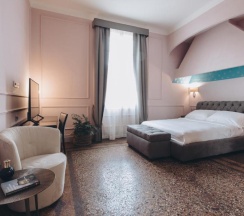 Двухместный люкс двуспальная кровать в Gregorini Bingham Art Luxury Suites