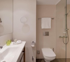 Двухместный номер Premium двуспальная кровать в Holiday Inn Frankfurt - Alte Oper by IHG