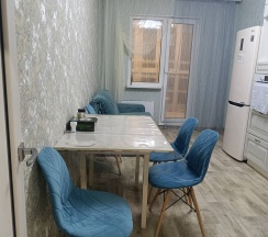Квартира в Апартаменты на 17-й микрорайон, 1/2