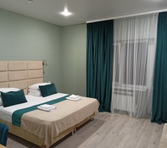 Двухместный номер Standard с балконом и с видом на горы двуспальная кровать в Эльбер