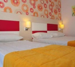 Двухместный номер Standard с балконом двуспальная кровать в Side Win Hotel