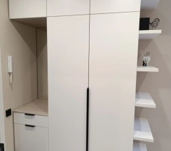Двухместные апартаменты с балконом (двуспальная кровать) в Квартира Новая уютная квартира в центре города
