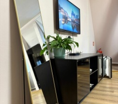 Двухкомнатный полулюкс (гостиная, спальня, ванная комната) в Митяевский