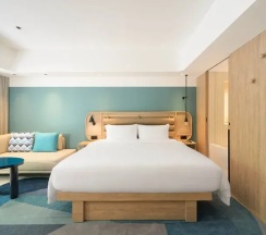 Люкс Premium с 2 комнатами с видом на бассейн в Centara Karon Resort Phuket