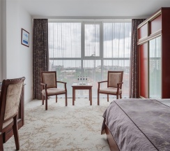 Стандарт Улучшенный с двуспальной кроватью в Marins Grand Hotel Астрахань