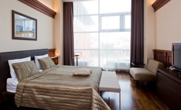 Luxe в Величъ country club