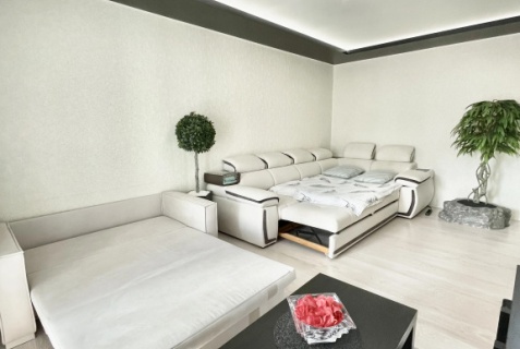 Минск: Апартаменты Квартира Двухкомнатная в центре Минска на сутки/недели/месяцы 2 лоджии