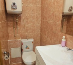 Шестиместные апартаменты с 2 комнатами в Апартаменты двухкомнатные рядом с парком Швейцария