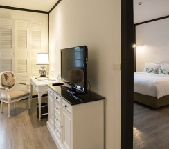 Двухместный люкс Governess двуспальная кровать в The Raweekanlaya Hotel Bangkok