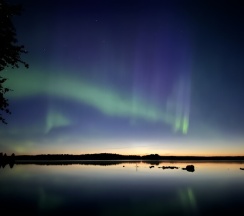 Studio panorama "queen size на двоих (панорамное окно + мансардное) в 4 стихии