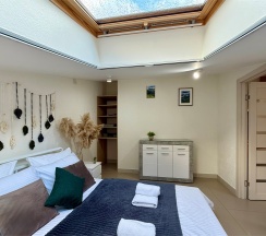 Апартаменты №4 "Полулюкс" на мансардном этаже в Саквояж