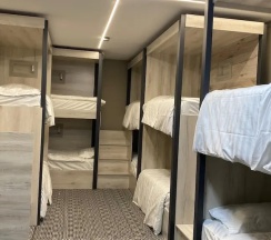 Кровать в общем номере в Happy Moments Hostel