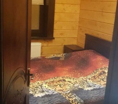 Дом в Гостевой дом с бассейном