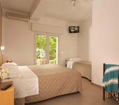Трёхместный номер Standard в Hotel Ala