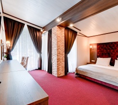 Family Executive Suite в Vertex