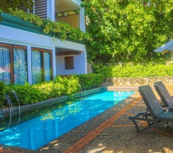 Двухместный люкс Kata двуспальная кровать в Mom Tri's Villa Royale