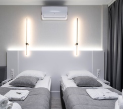 Двухместная студия Deluxe с балконом двуспальная кровать в Апартаменты Новая в Престижном ЖК Минск-Мир