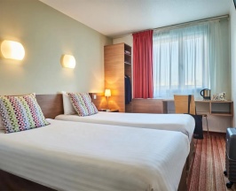 Двухместный номер 2 отдельные кровати в CAMPANILE PARIS 12 - Bercy Village